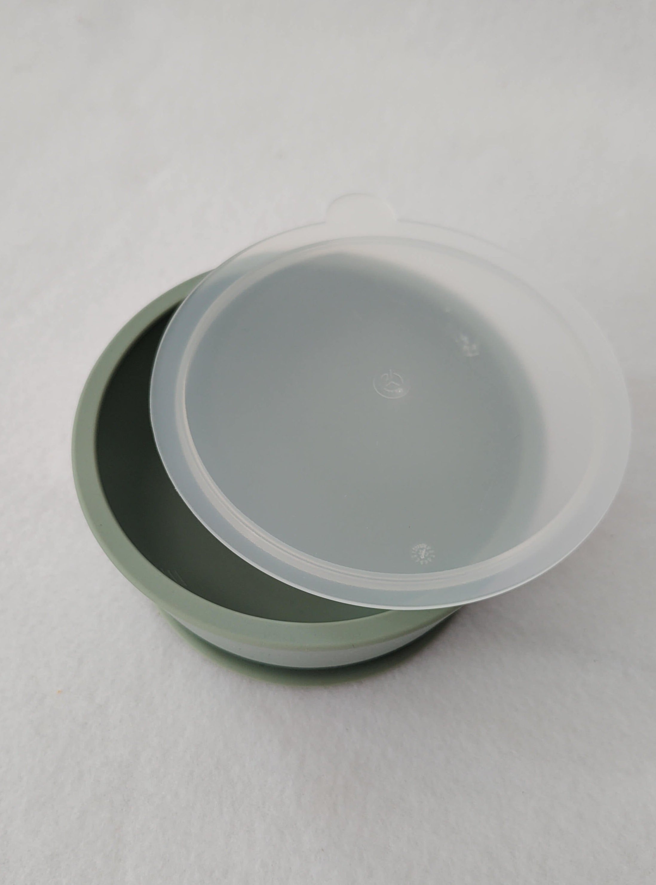 Bowl verde con tapa libre de BPA