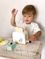 Tostador con set de desayuno