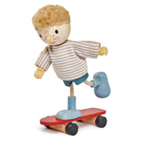 Muñeco Eduardo y su patineta