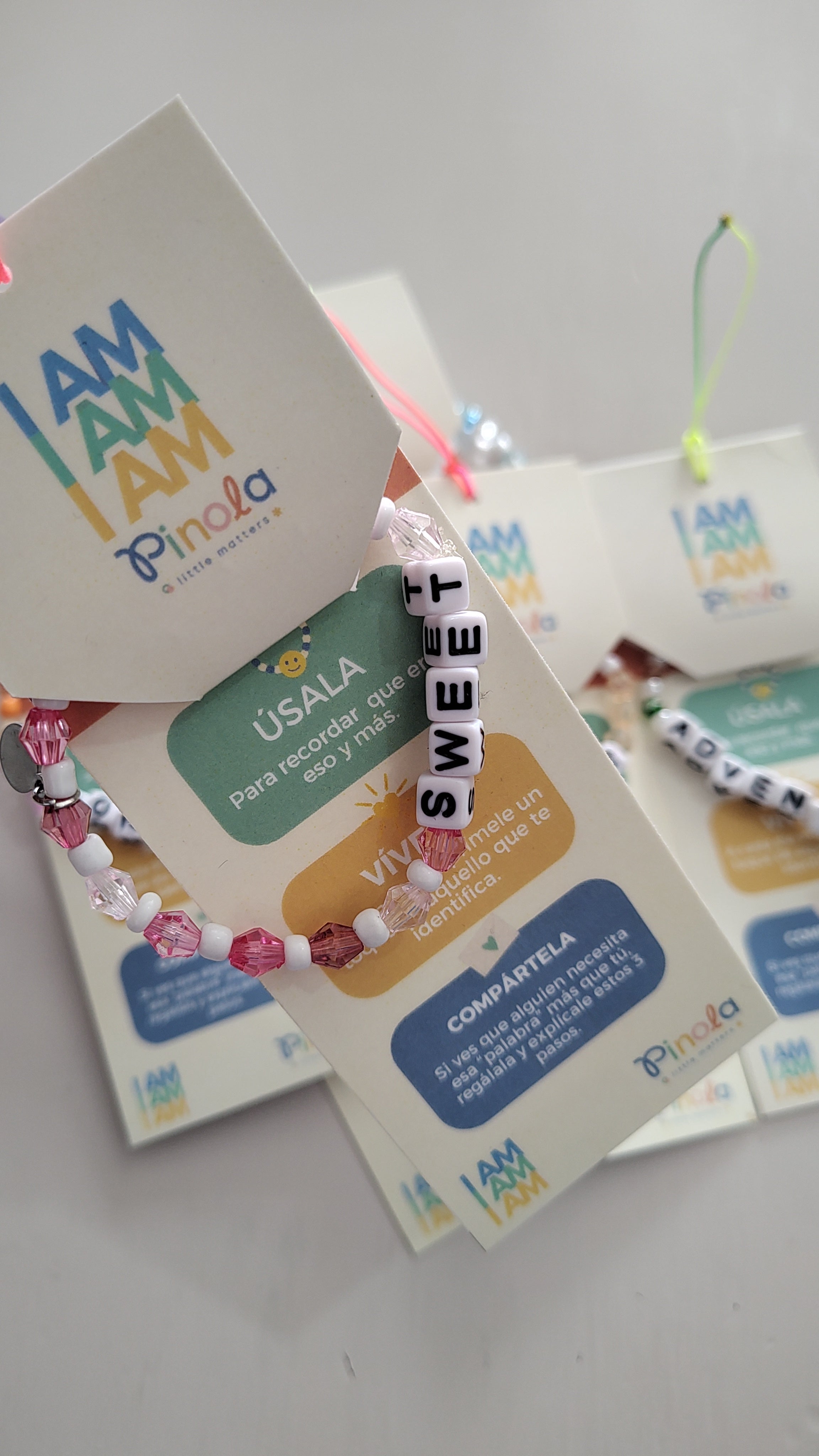 PINOLA IAM pulsera frases